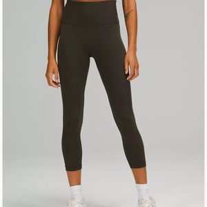 Wunder under leggings size 4